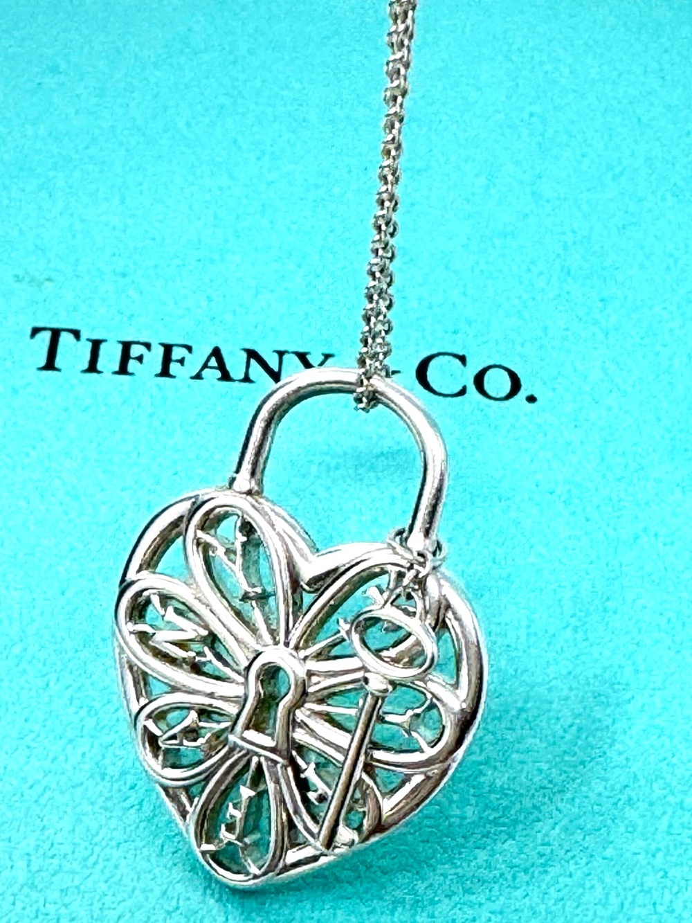 Tiffany & Co. Authentic filigree Heart Lock and Key Necklace. With box/pouch